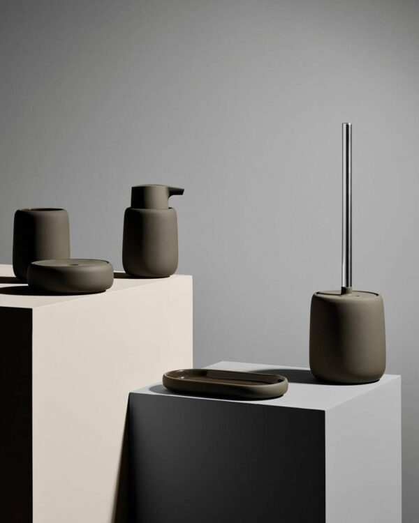 soap dispenser, toothbrush holder and tray in the elegant colour Tarmac