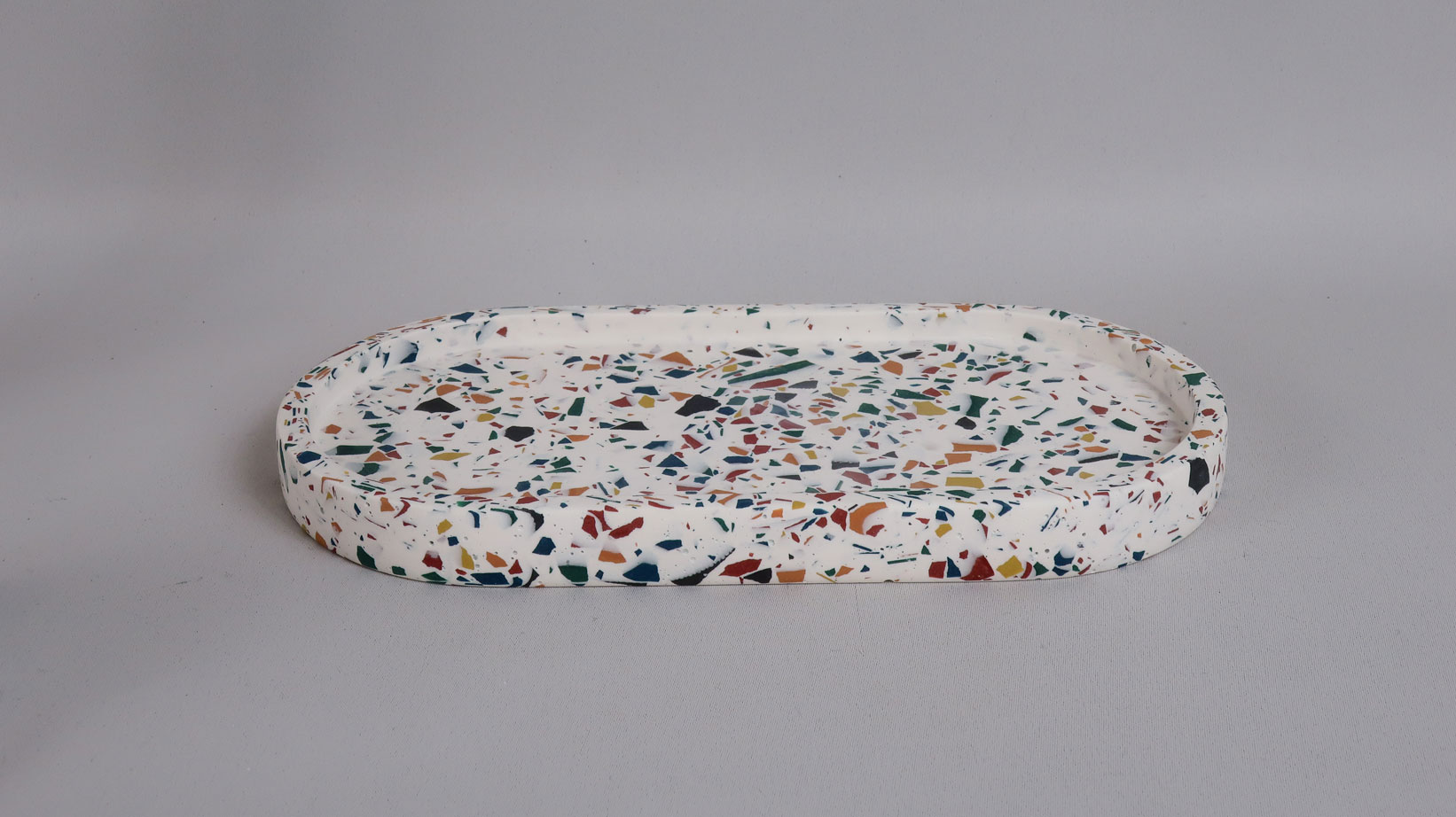 Oval tray | Terrazzo