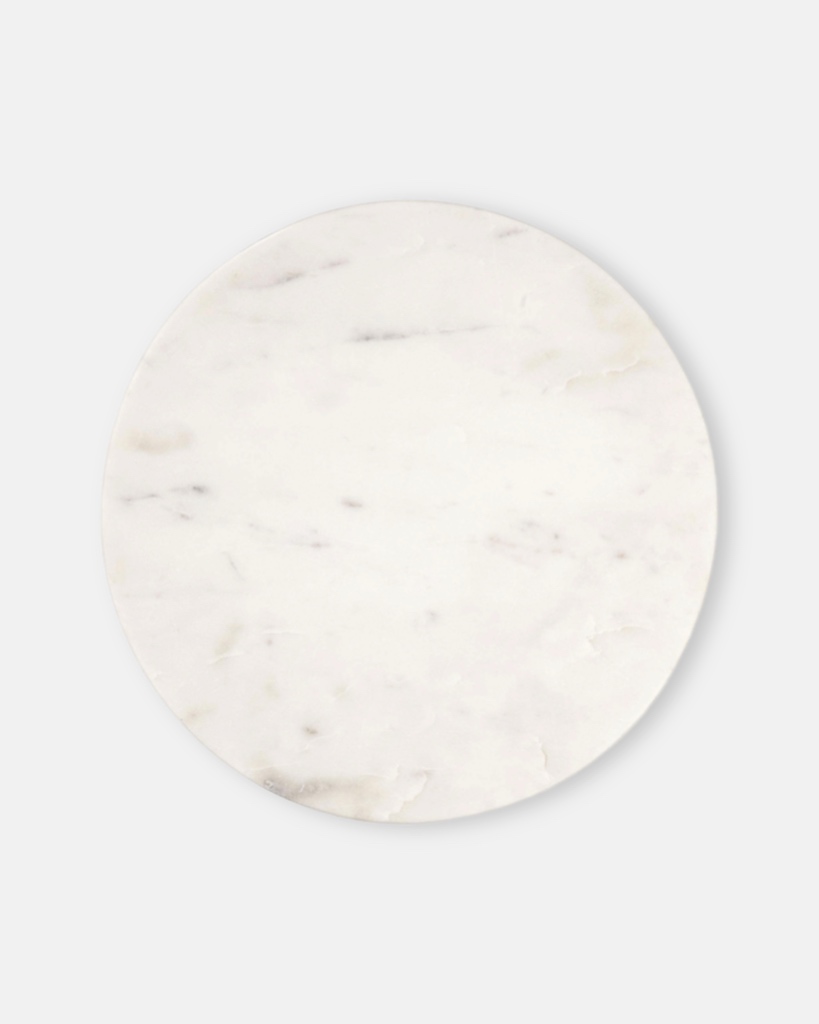 white marble cutting board / tray