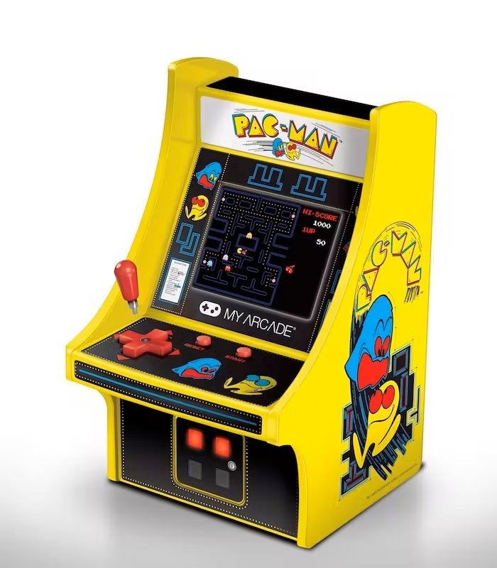 pac man arcade game with joystick, microplayer.