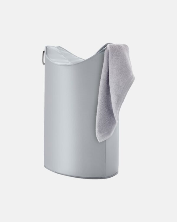Meet the FRISCO laundry bin! This stylish, slimline design makes laundry day a breeze with its unique opening and easy-to-carry handles. Keep your space tidy!
