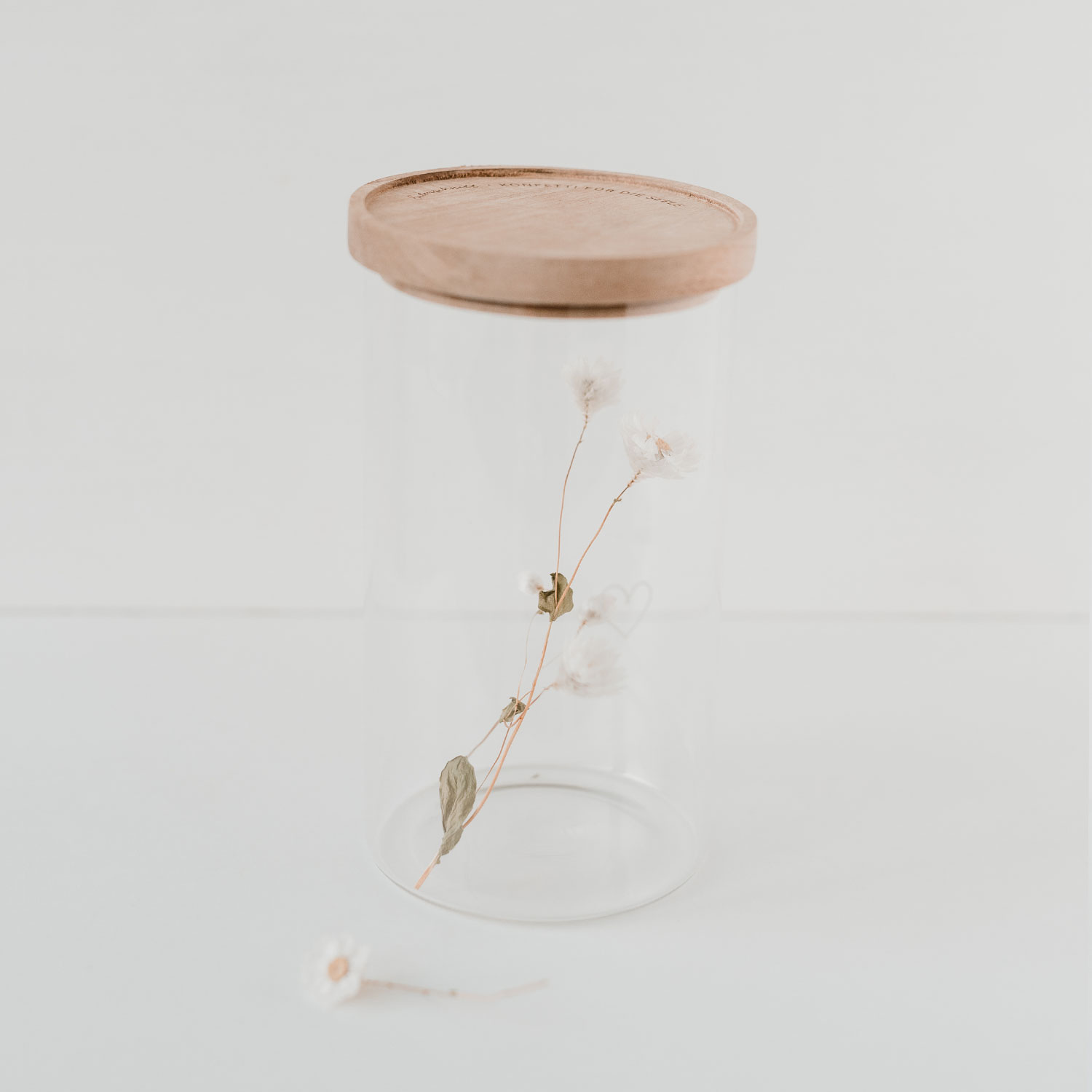 storage jar 19cm height