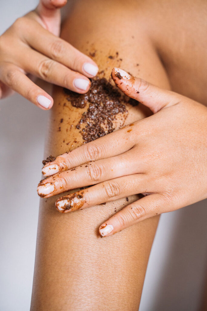 BODY SCRUBBING
