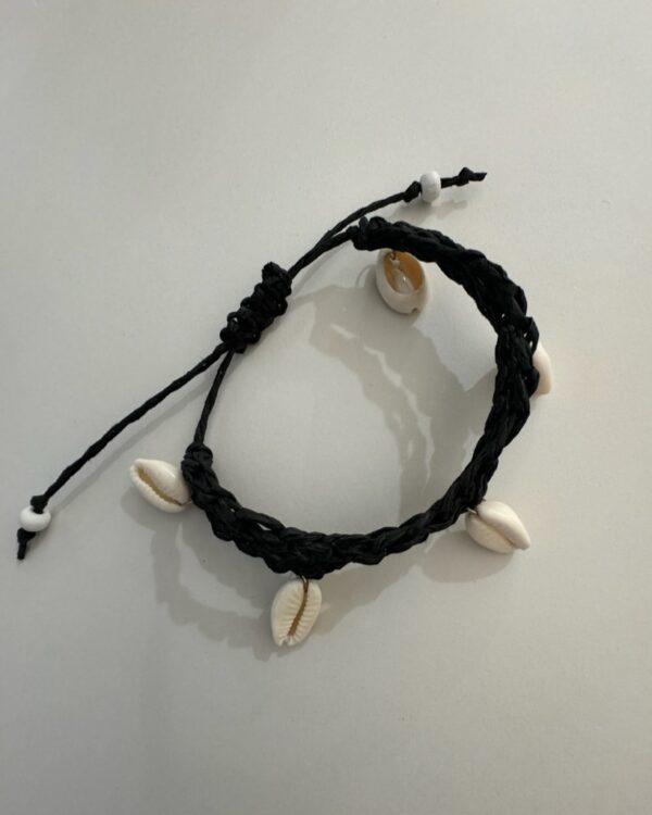 shell anklet - crochet