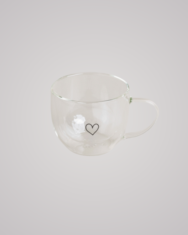 Elegant double-walled glass with heart design. 250ml capacity, keeps drinks hot while staying cool to touch. Heat-resistant & dishwasher safe.
