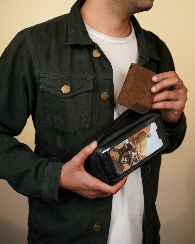 Navigator Phone Pouch | Premium Leather & Canvas | 6 Strong Magnets | Clear Touch Screen | Waterproof YKK Zipper | Multi-Wear Design | Fits iPhone 15 Pro Max | Perfect EDC Companion | Adventure-Ready | 22x12.5x7.5cm