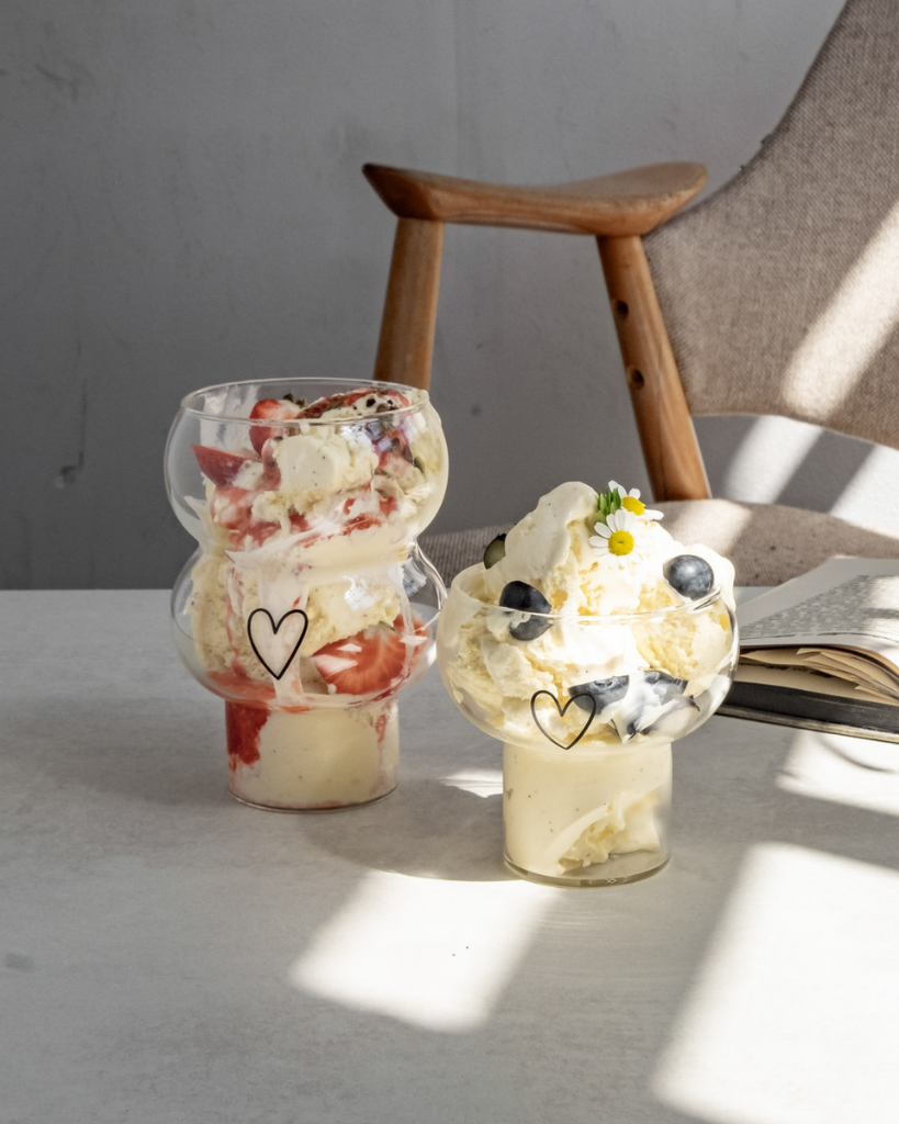 Make every drink special with the trendy Bubble Glass Heart. This unique glass features a playful spherical shape and charming heart detail, perfect for cocktails, iced coffee, or any beverage. Stylish, functional, and dishwasher safe.